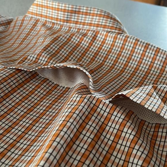 WindRiver button down vented plaid shirt - Picture 8 of 11